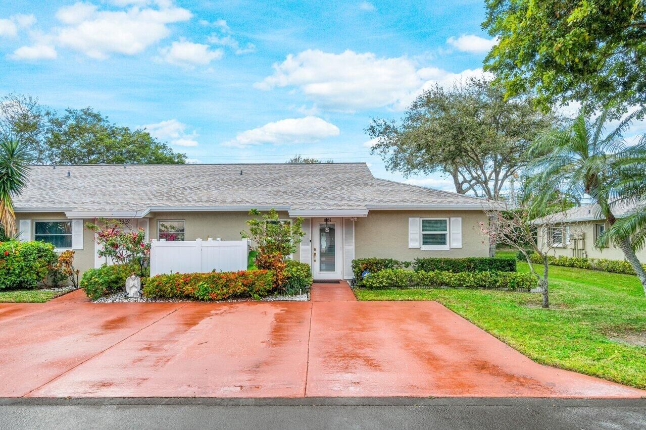 Property Photo:  18855 Candlewick Drive  FL 33496 