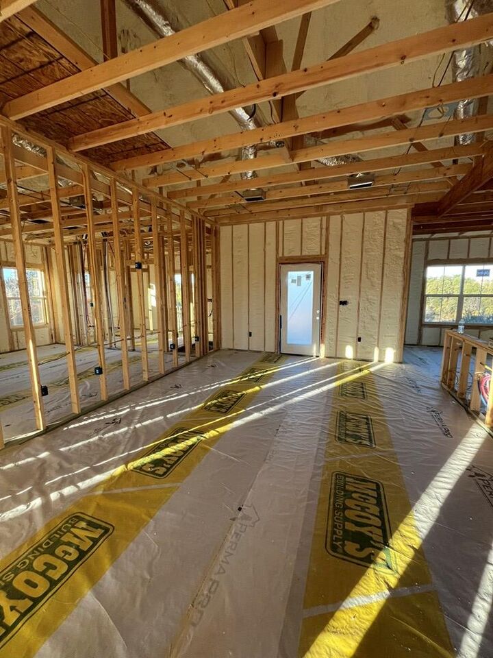 Property Photo:  301 N 1st St  TX 76941 