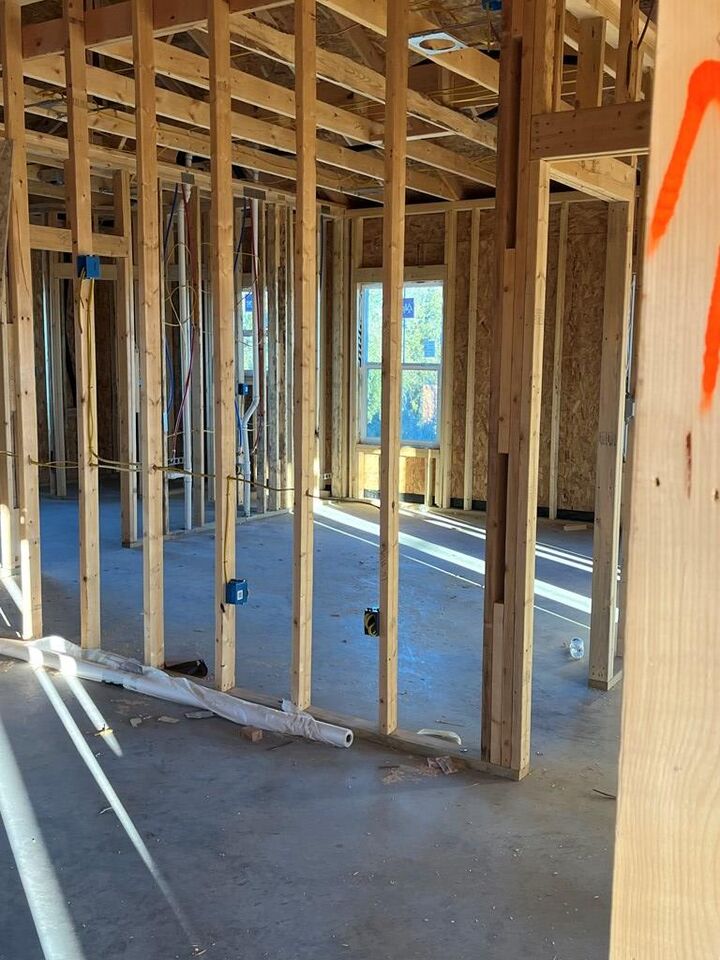 Property Photo:  305 N 1st St  TX 76941 