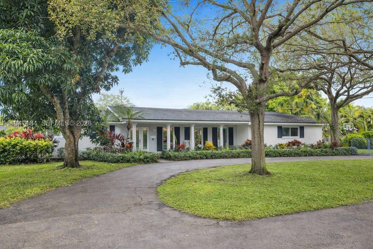 Property Photo:  8425 SW 149th Dr  FL 33158 