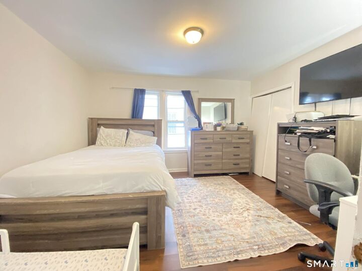 Property Photo:  70 Woodbine Street 2  CT 06790 