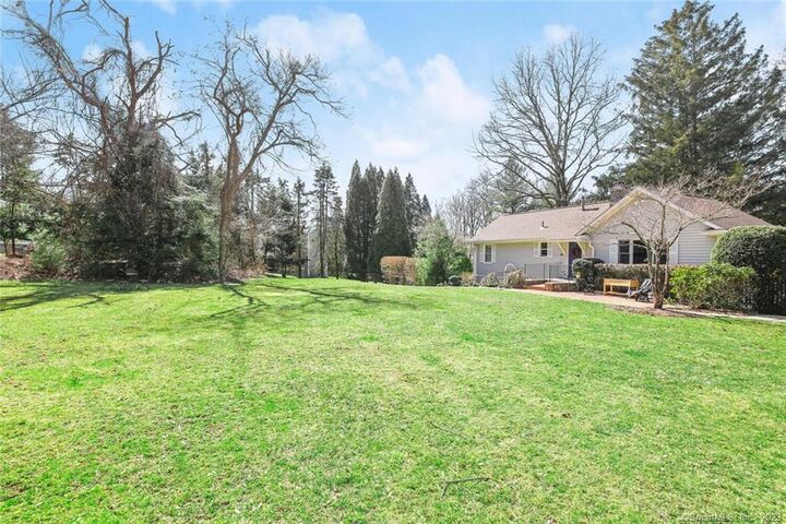 Property Photo:  8 Cross Highway B  CT 06880 