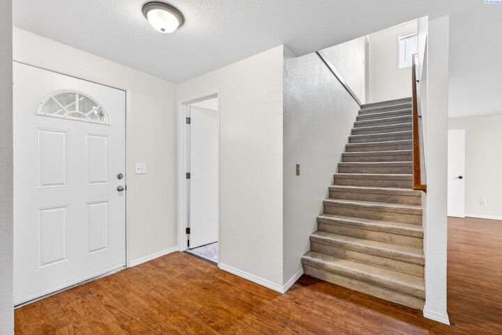 Property Photo: 6716 Fenway Drive WA 99301