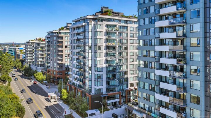 Property Photo: 363 Tyee Rd #1108 BC V9A 0B5