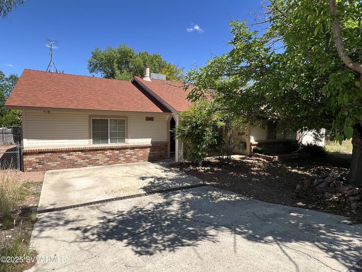 Property Photo: 1445 S Gray Bar Drive AZ 86326