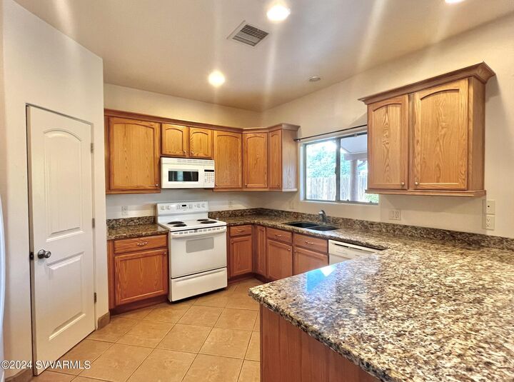 Property Photo: 5655 N Laura Lane AZ 86335