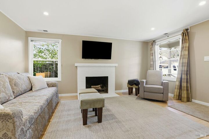 Property Photo:  41 Bretano Way  CA 94904 