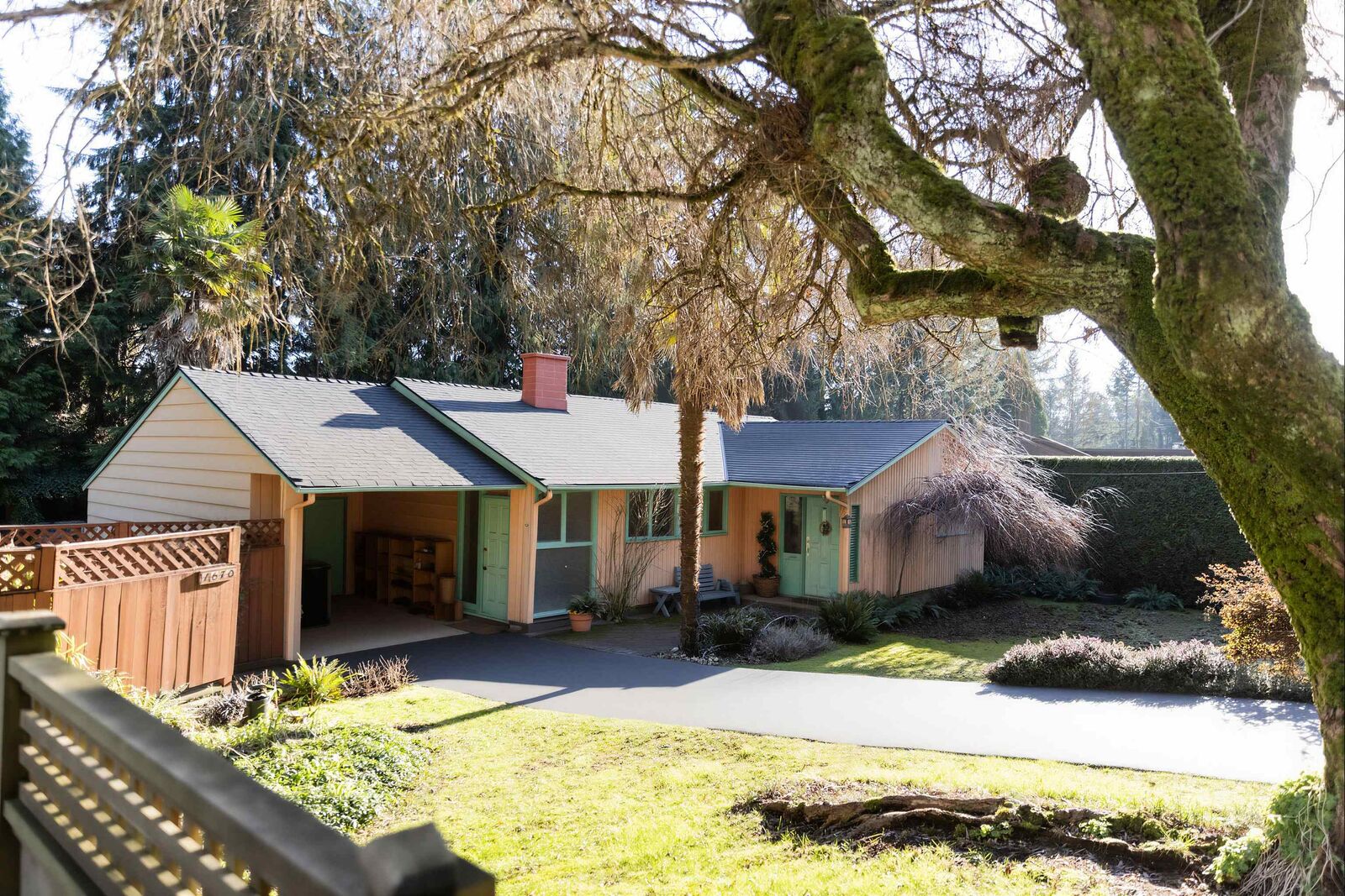 Property Photo: 1670 Ayleslynn Drive BC V7J 2T3