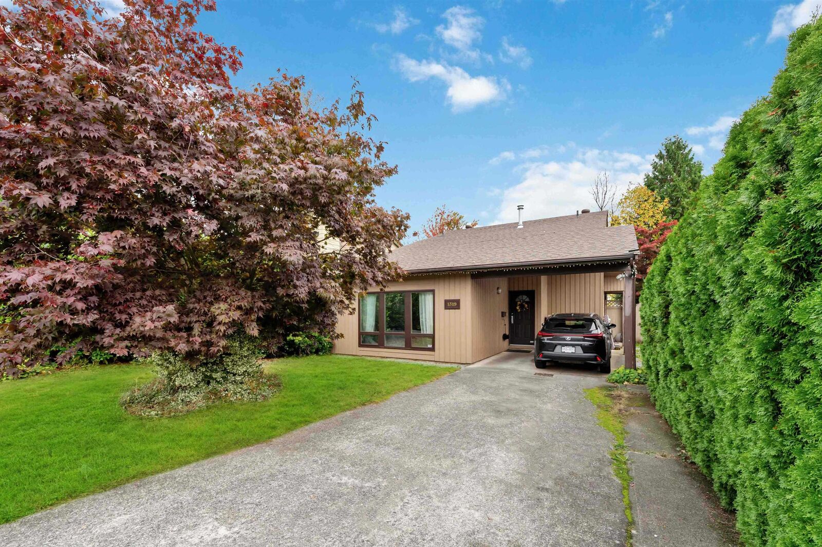 Property Photo: 1319 Nestor Street BC V3E 1V5