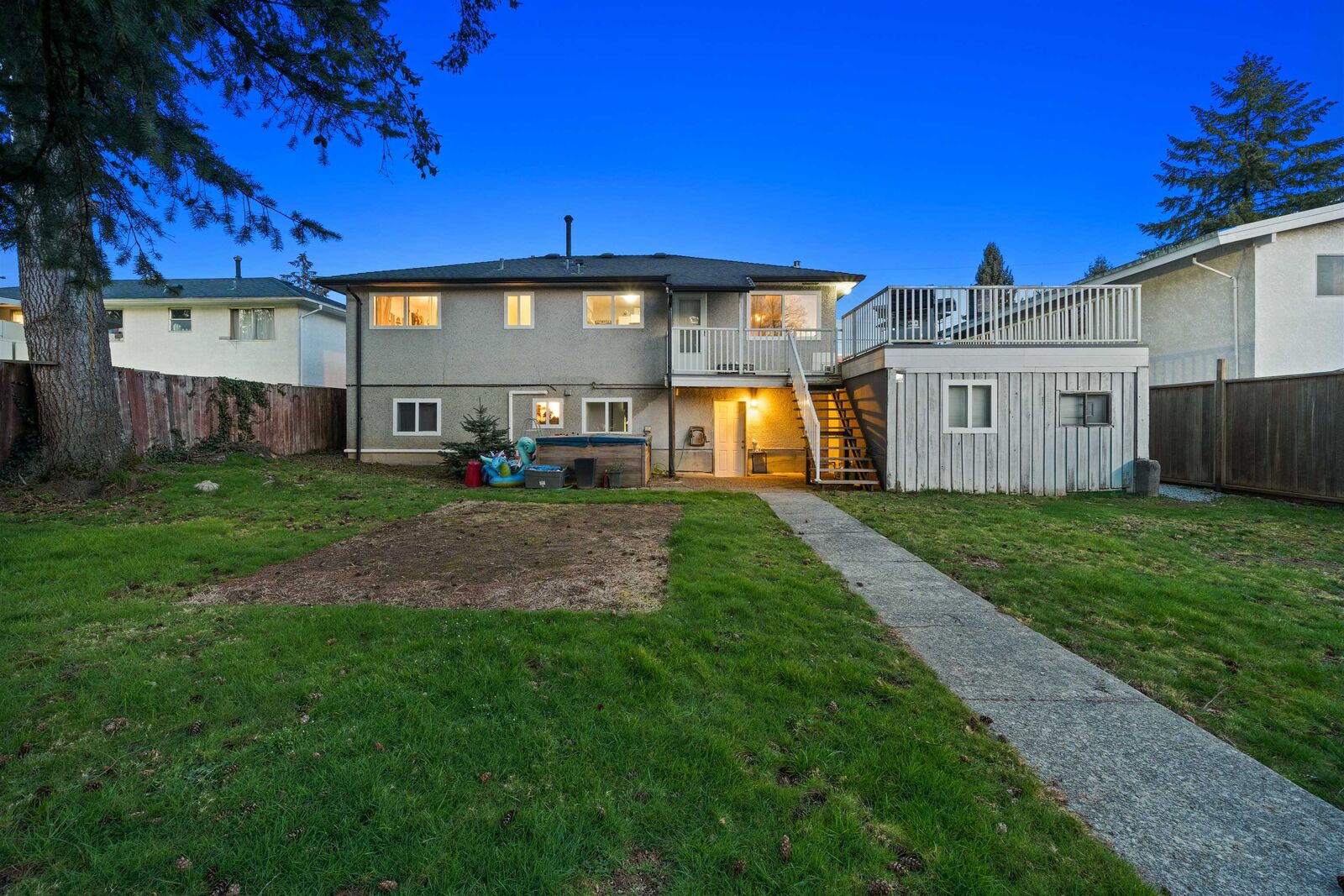 Property Photo: 3949 Sefton Street BC V3B 3S2