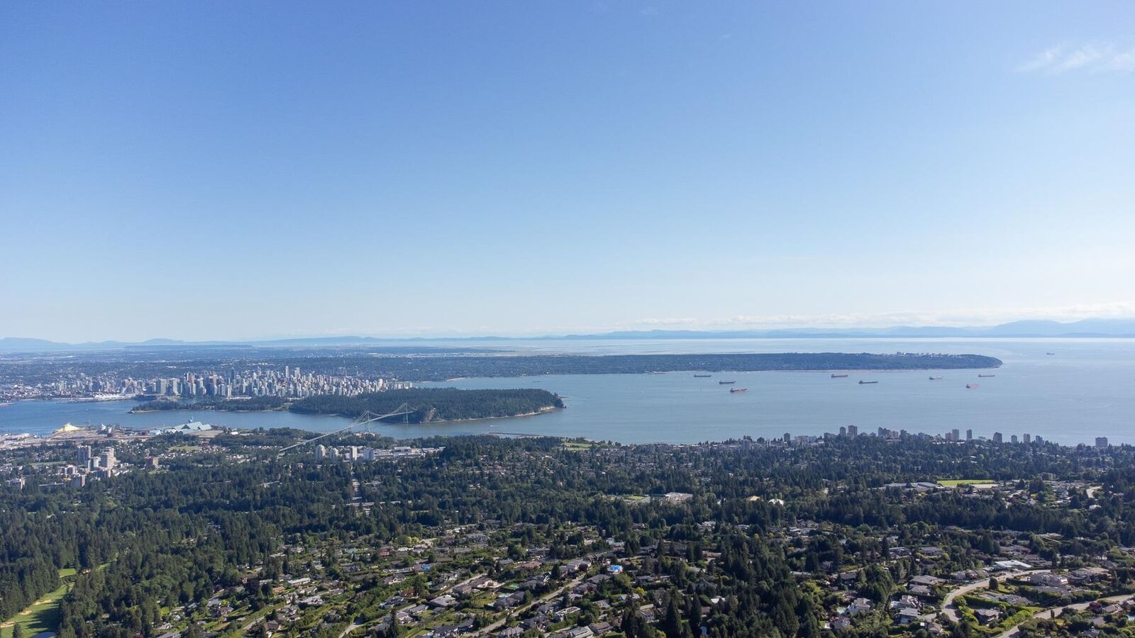 Property Photo:  661 Andover Crescent  BC V7S 1Y4 