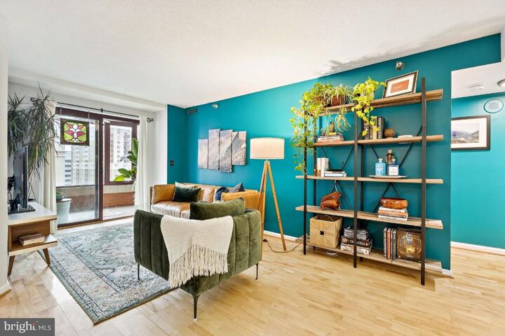 Property Photo:  2400 Clarendon Boulevard 908  VA 22201 