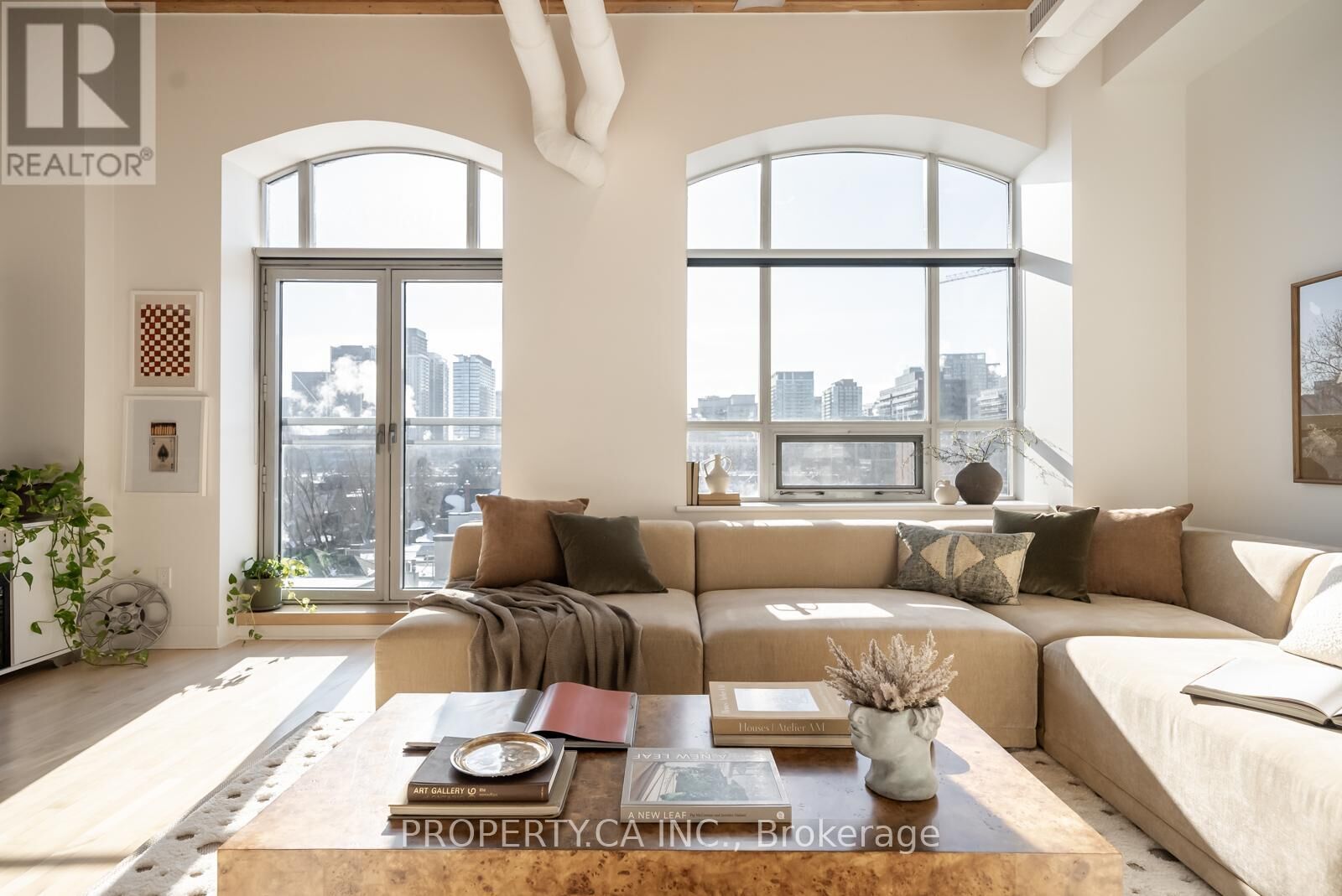 Property Photo:  993 Queen Street West 409  ON M6J 1H2 