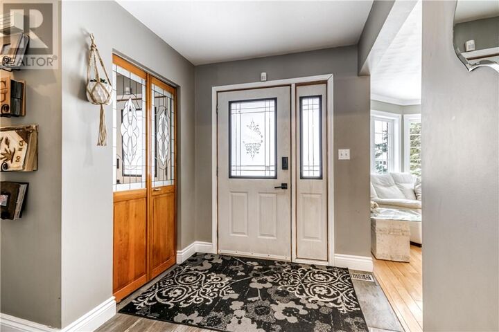 Photo de la propriété: 433 Raymond Crescent ON P0M 1B0