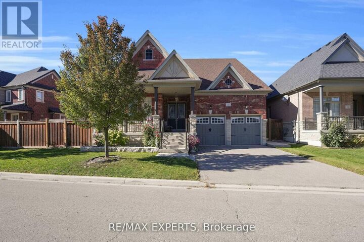 Property Photo:  10 Falkland Road  ON L6P 4C3 