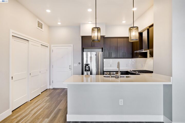 Property Photo:  42111 Osgood Rd 519  CA 94539 