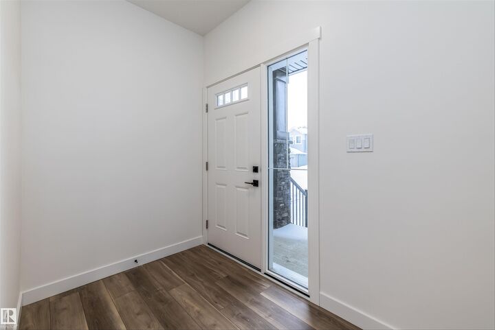 Property Photo:  656 Kinglet Boulevard NW  AB T5S 0S8 