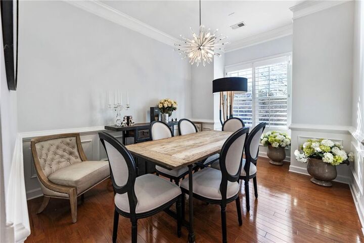 Property Photo:  1990 Cobblestone Circle NE  GA 30319 