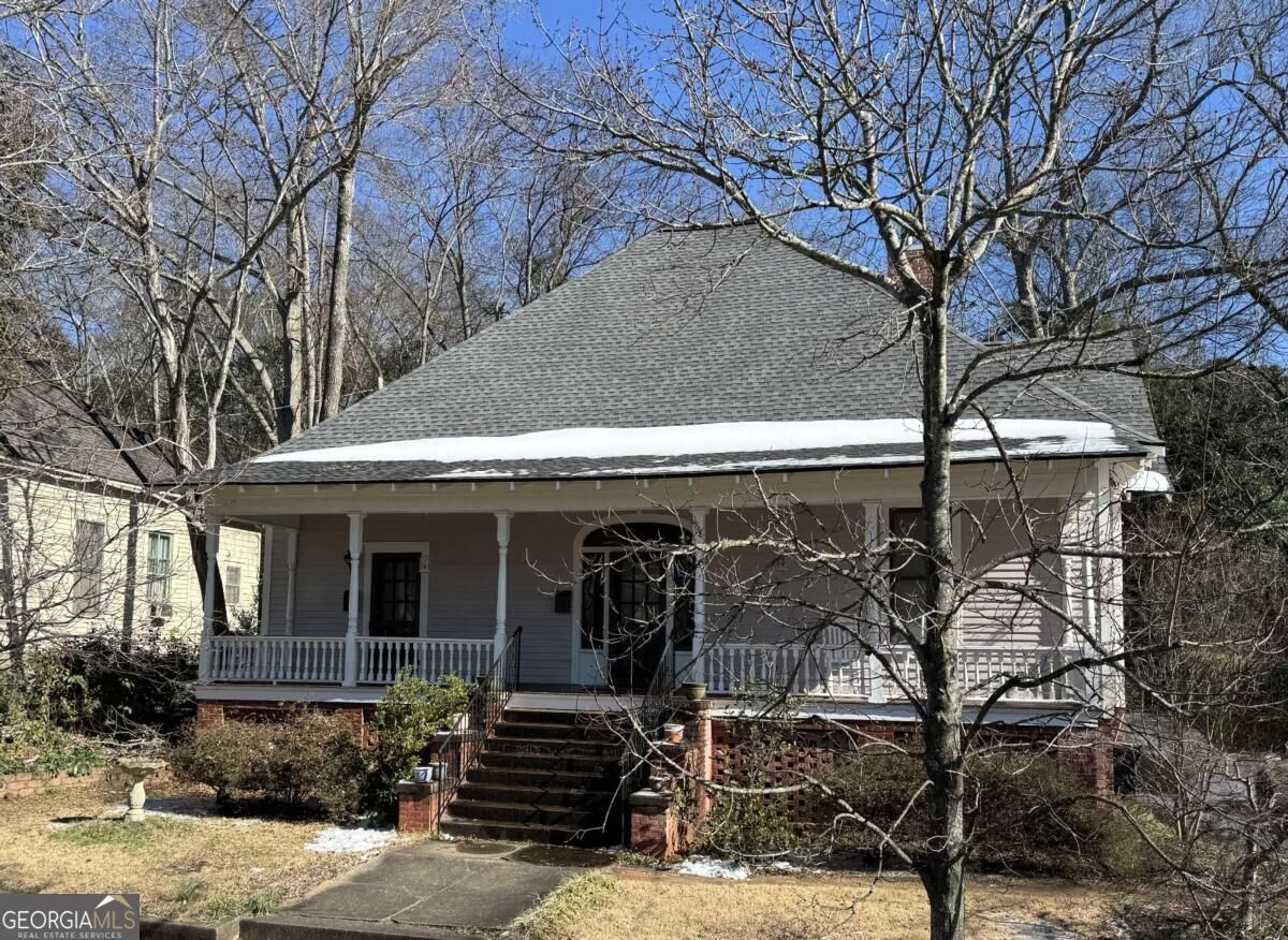 Property Photo:  168 Grady Avenue  GA 30601 
