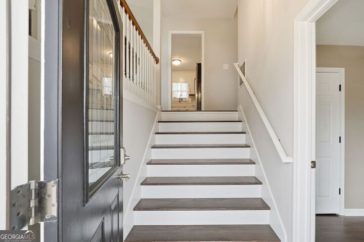 Property Photo: 302 White Marble Way GA 30107