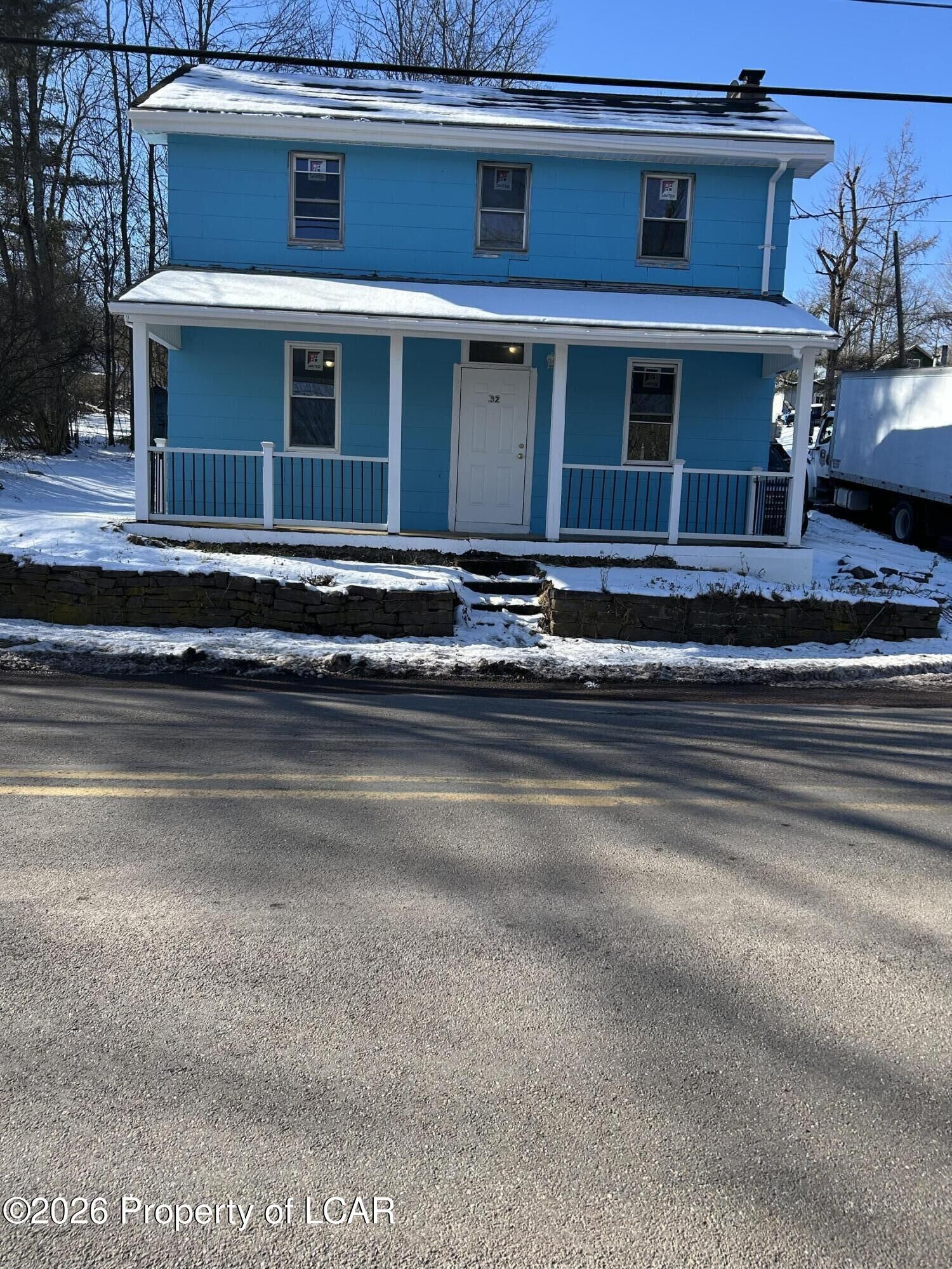 Property Photo: 32 Middleburg Street PA 18661