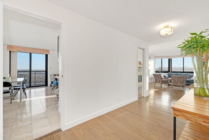 Property Photo:  1733 Harmon Cove Tower  NJ 07094 