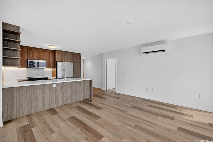 Property Photo:  1500 Rycroft Street 2618R  HI 96814 