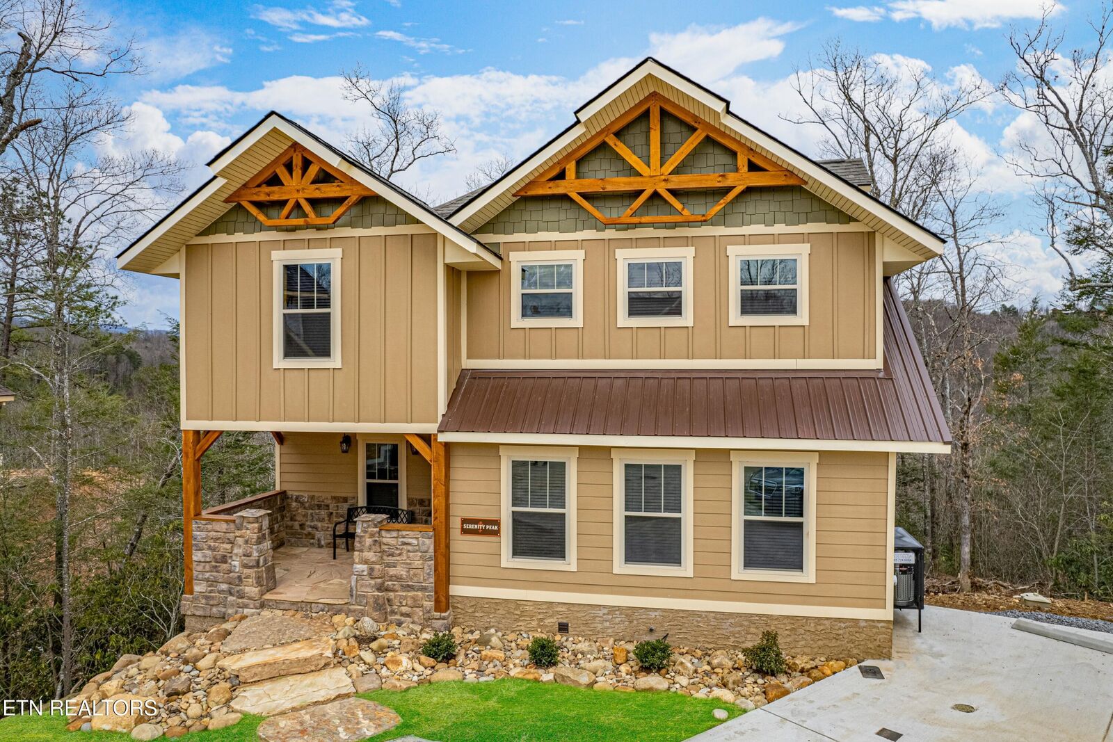 Property Photo:  1019 Potters Way  TN 37738 