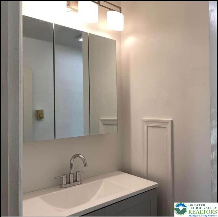 Property Photo: 25 S 11th Street PA 18102