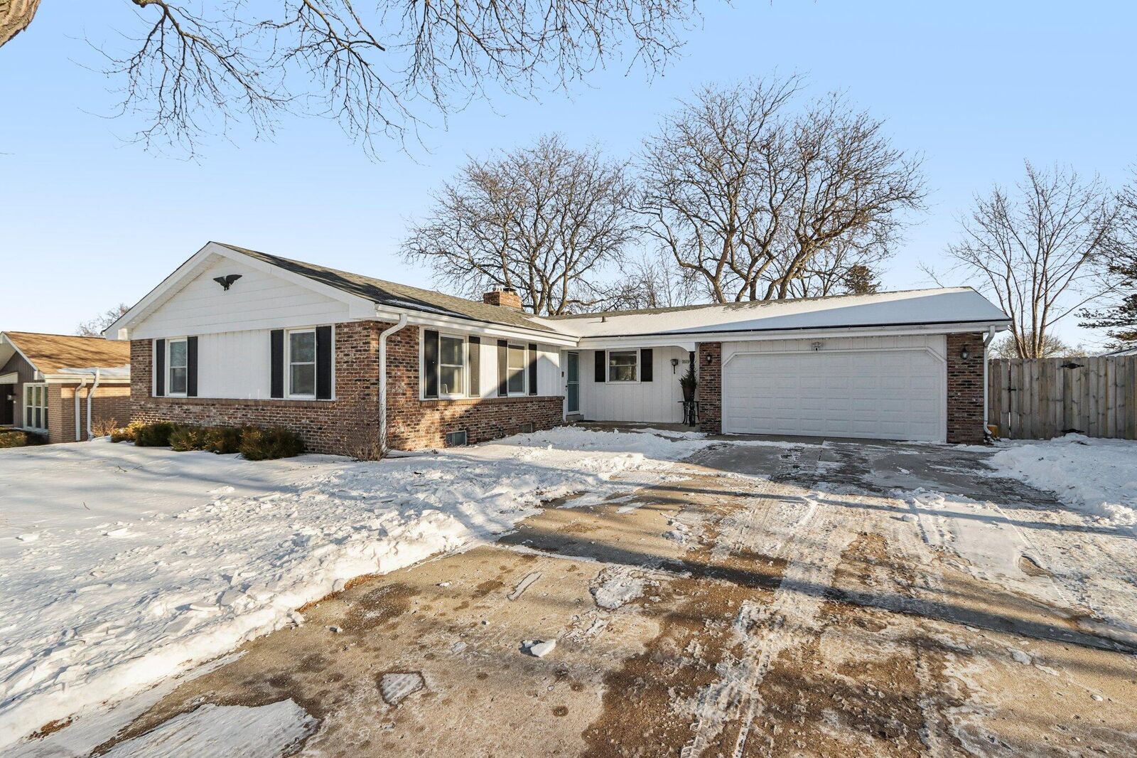 Property Photo: 3570 S Russel Rd WI 53151