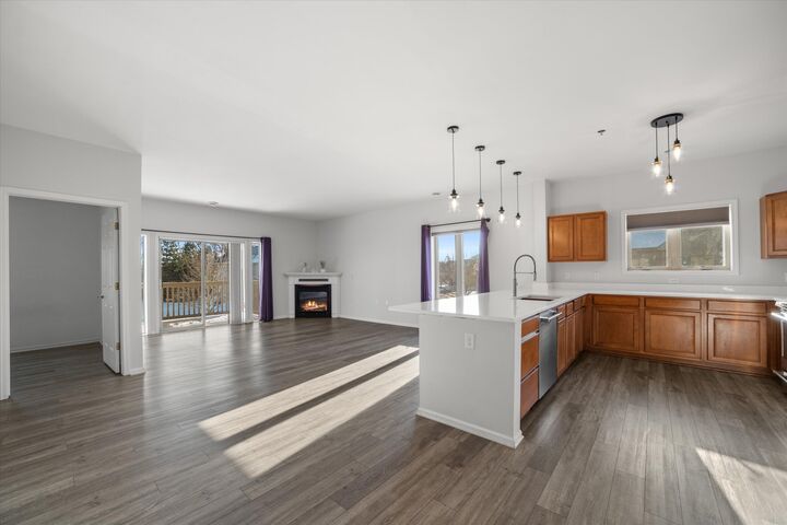 Property Photo:  1500 Gabriel Dr 5  WI 53188 