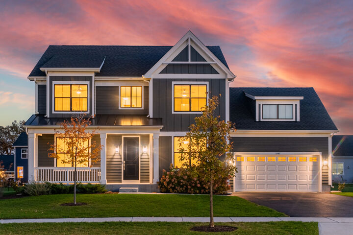 Property Photo:  3547 Doral Drive  IL 60124 