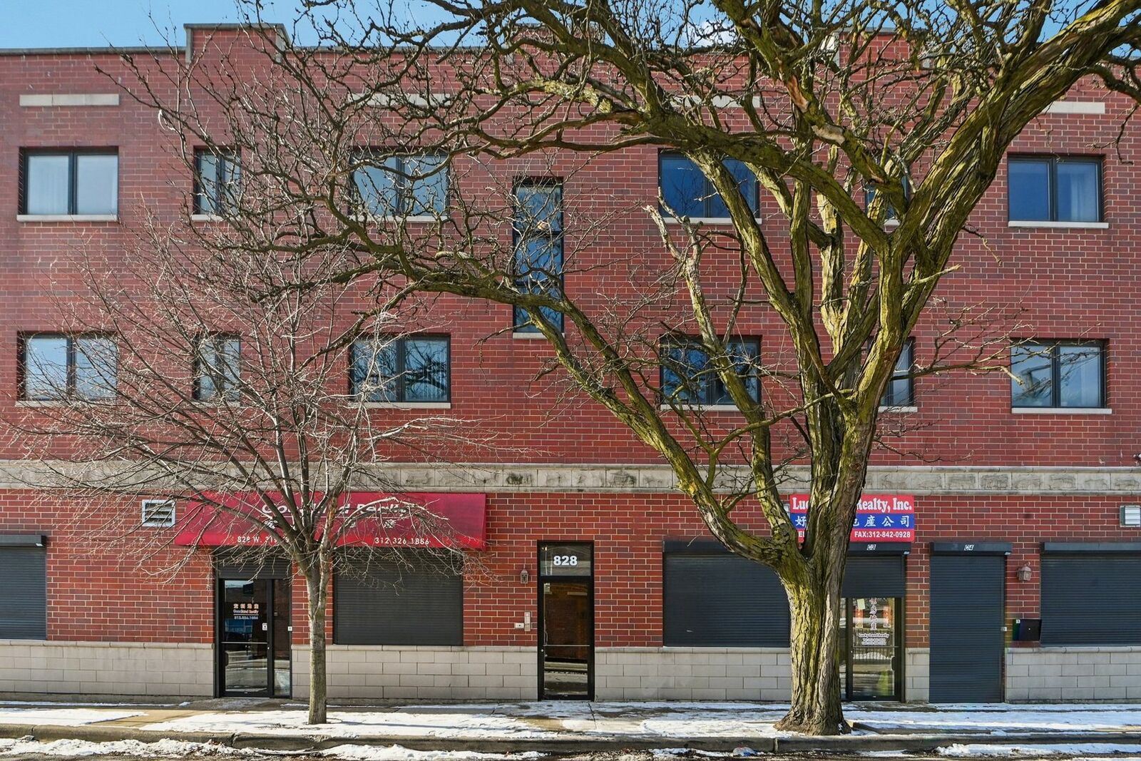 Property Photo:  828 W 31st Street 3N  IL 60608 