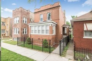 Property Photo:  6553 S Eberhart Avenue  IL 60637 
