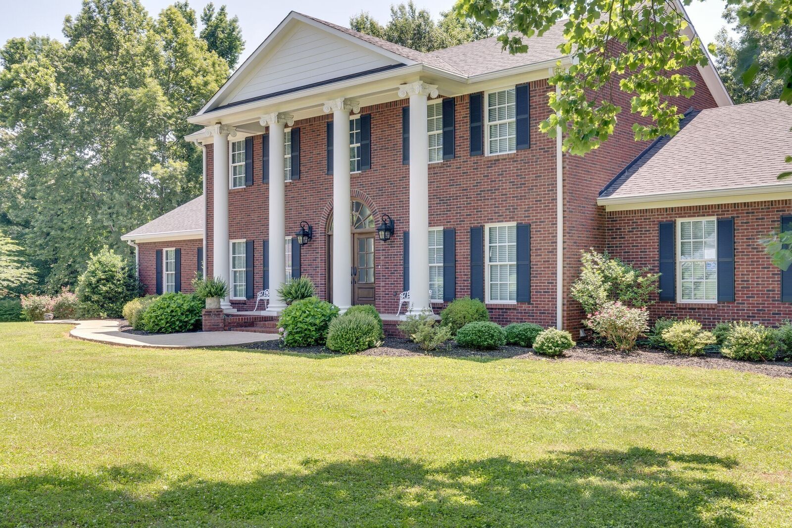 Property Photo:  1192 Austin Cir  TN 38464 