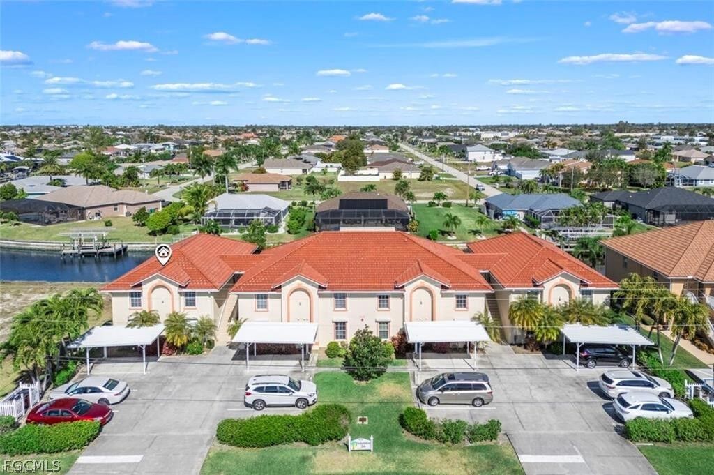 Property Photo:  925 SW 47th Terrace 201  FL 33914 