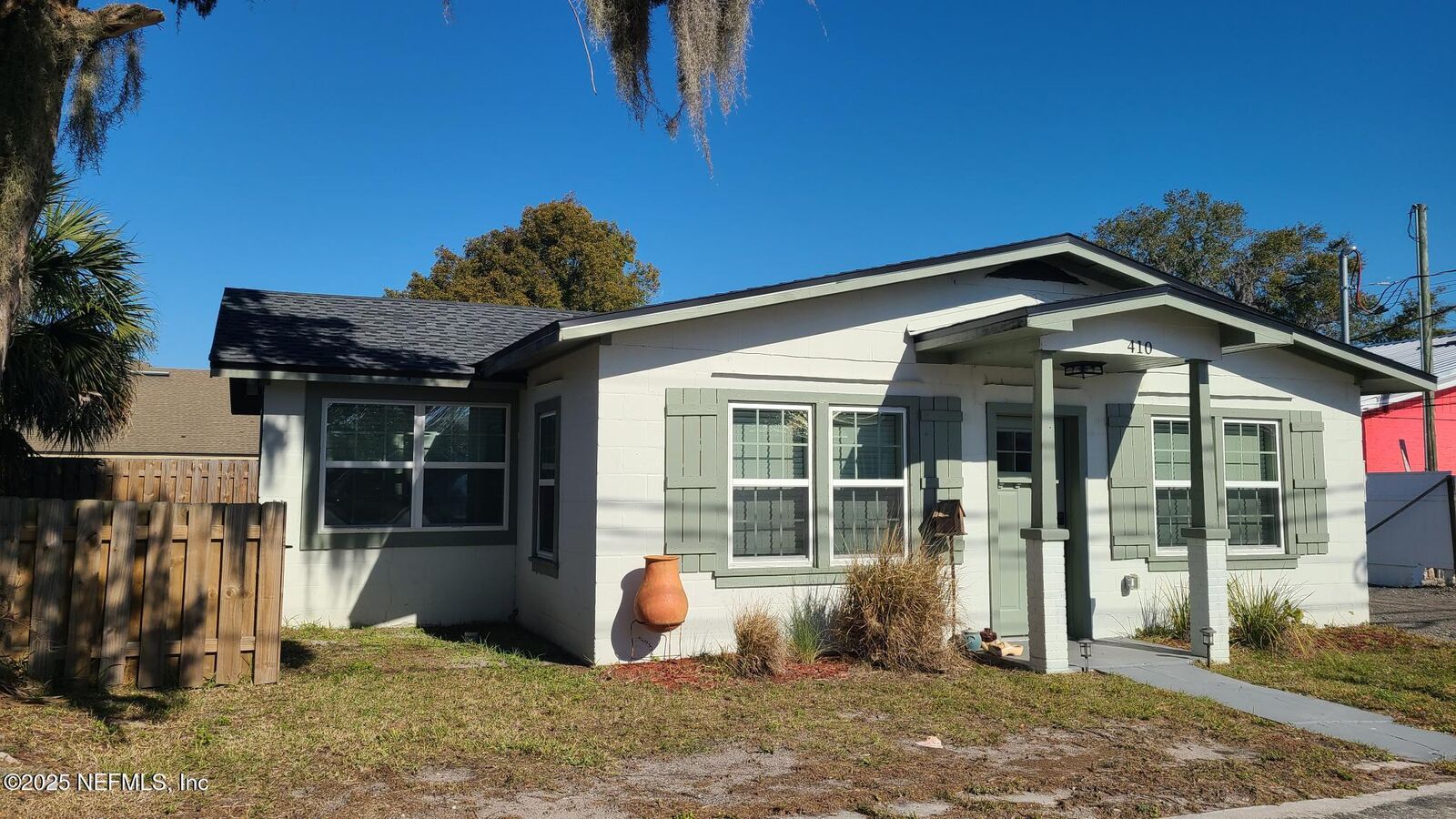 Property Photo:  410 Center Street  FL 32043 