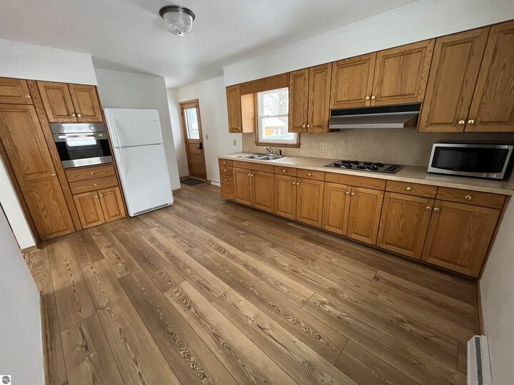 Property Photo:  833 Fern Street  MI 49686 