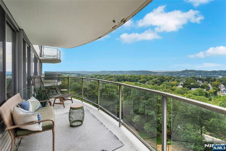 Property Photo:  1 Claridge Drive 723  NJ 07044 