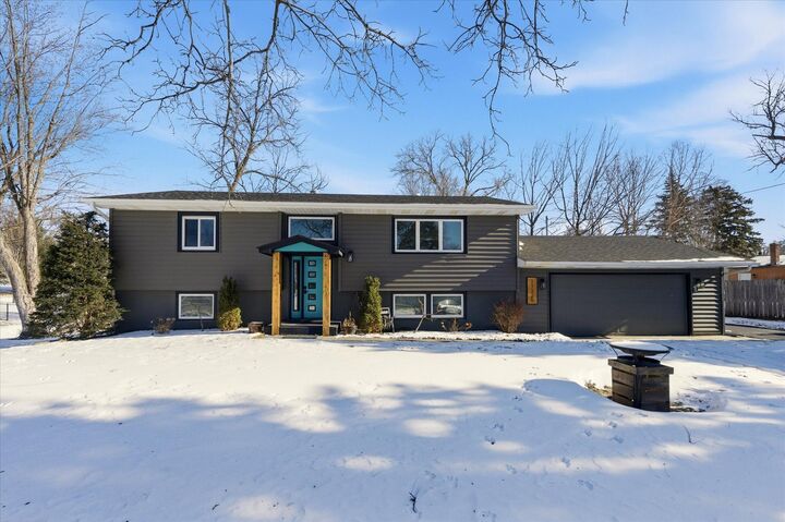 Property Photo:  17125 Maple Lane SE  MN 55372 