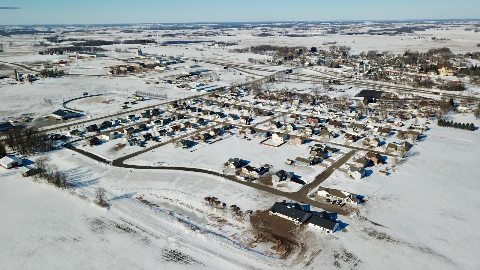 Property Photo:  208 E 11th Street SE  MN 56336 