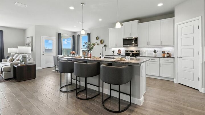 Property Photo: 712 Bushman Drive TX 76008