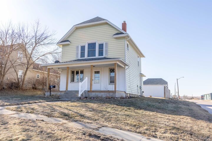 Property Photo:  111 5th N  IA 51034 