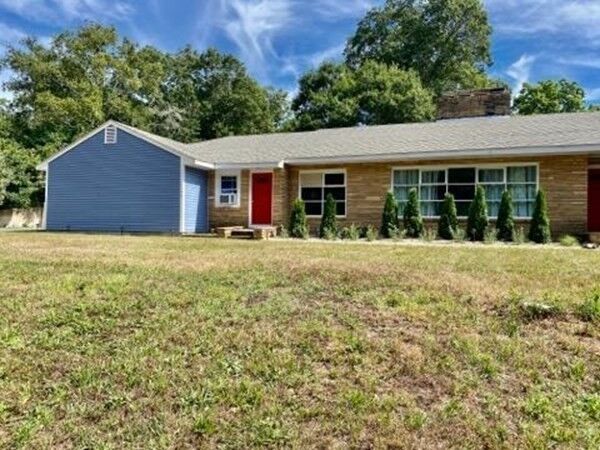 Property Photo:  1164 State Rd 1  MA 02360 