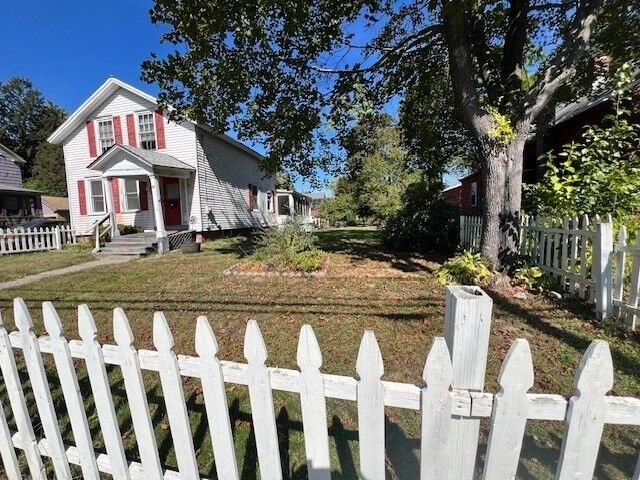 Property Photo: 93 Maple St MA 01301