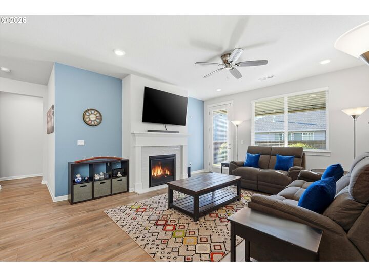 Property Photo:  3713 S 41st Pl  WA 98642 