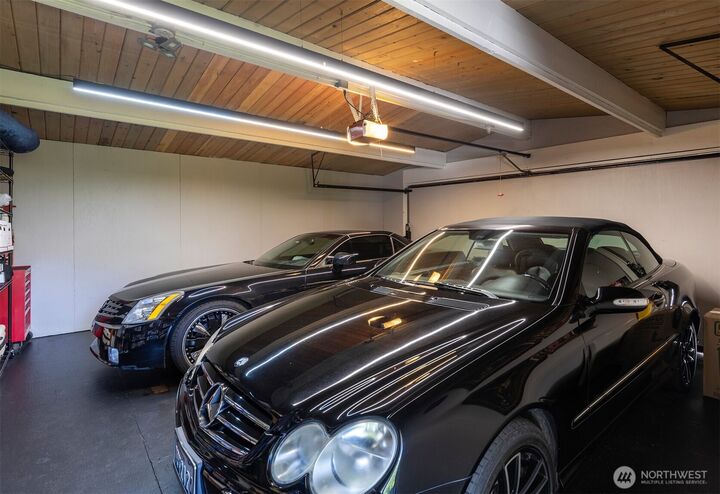 Property Photo:  3510 W Commodore Way  WA 98199 