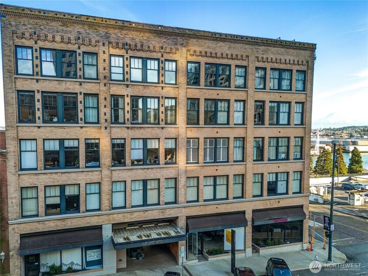 Property Photo: 1120 Cliff Avenue 304 WA 98402