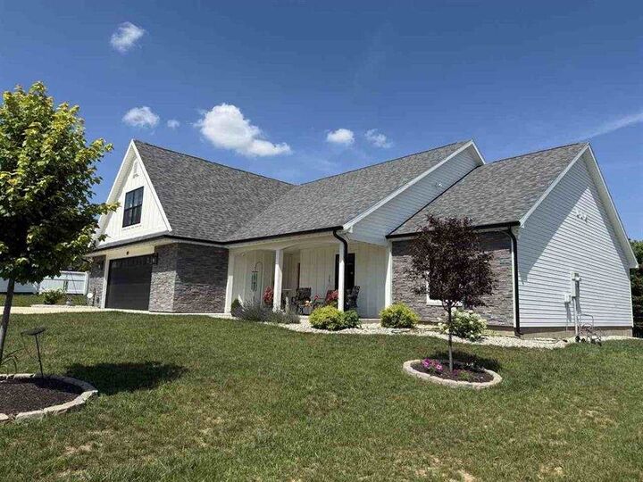 Property Photo:  1111 Archdale Drive  IN 47374 