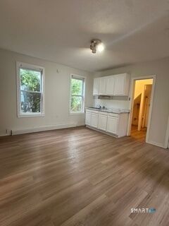 Property Photo:  44 Prest Street 1  CT 06320 